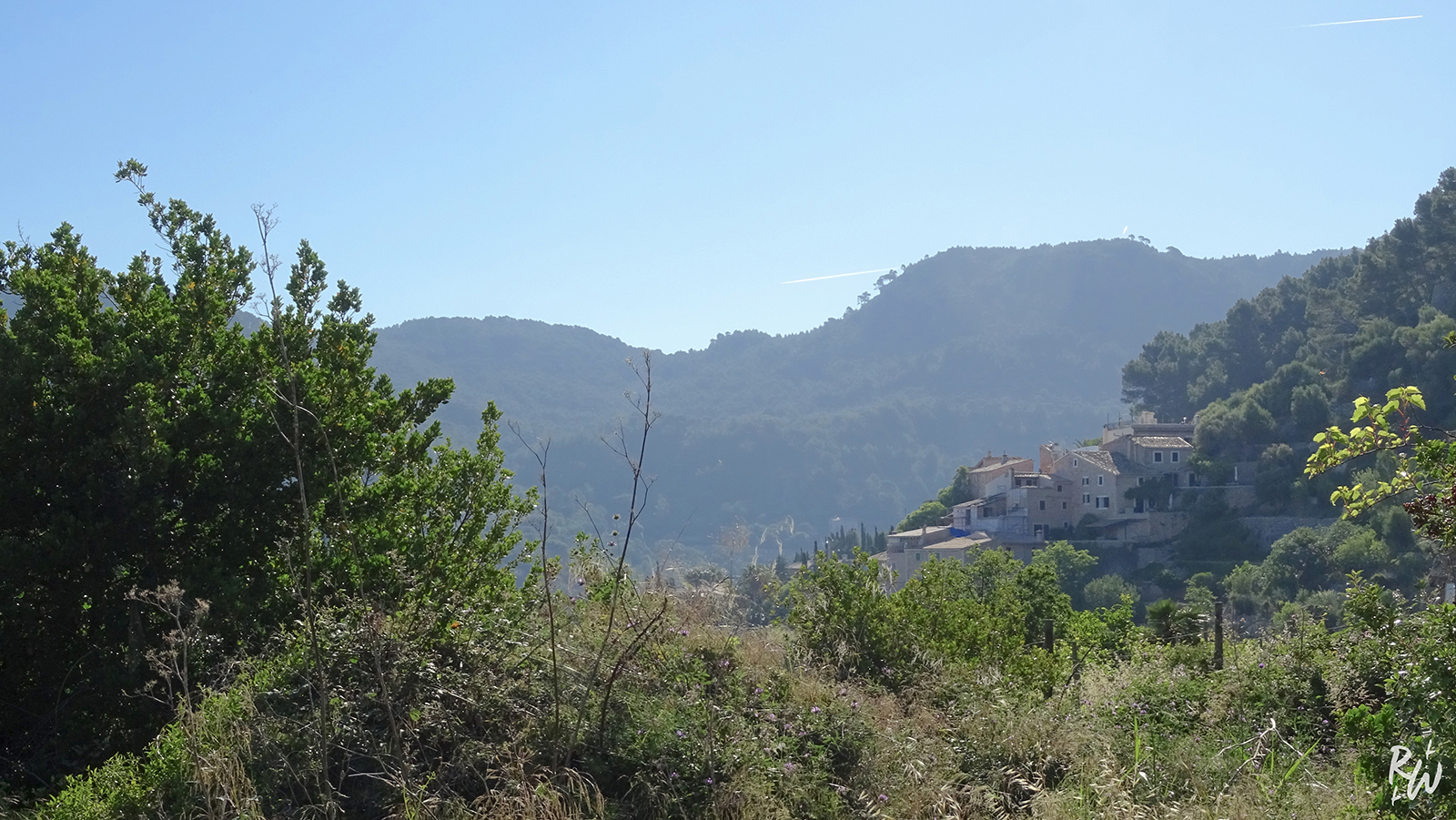 Vue sur un village - GR221