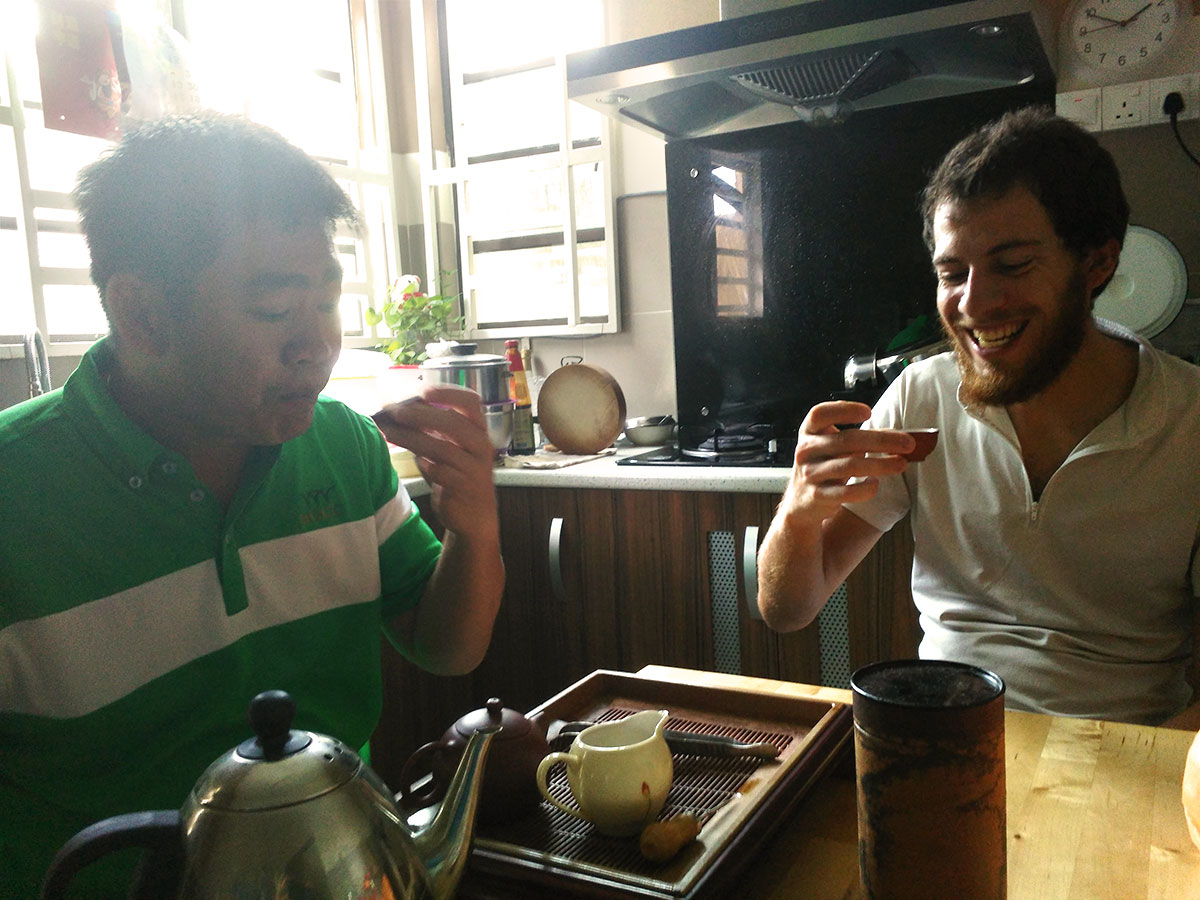 La cérémonie du thé, un des symboles du voyage lent